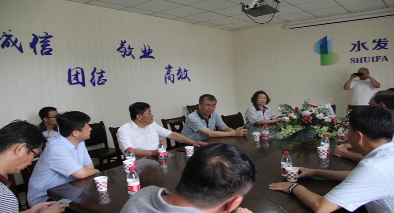 【水發(fā)公用】山西省生態(tài)環(huán)境廳“百日清零”領(lǐng)導組蒞臨侯馬市政通污水處理有限責任公司檢查工作 (1).jpg