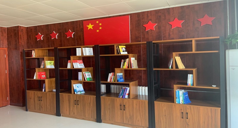 【能環(huán)熱力】“贈人玫瑰、手留余香”能環(huán)熱力開展員工自愿捐贈圖書活動 (2).jpg